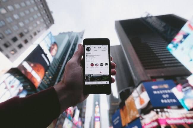 Make money from Instagram photos
